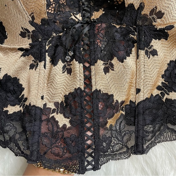 Victorias Secret lace embellished corset bustier 34C - Picture 3 of 15